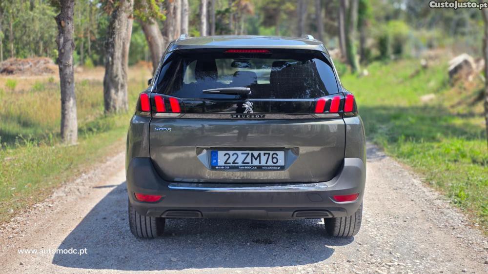 Peugeot 5008 1.5 BlueHDi Allure P — fotografia 15