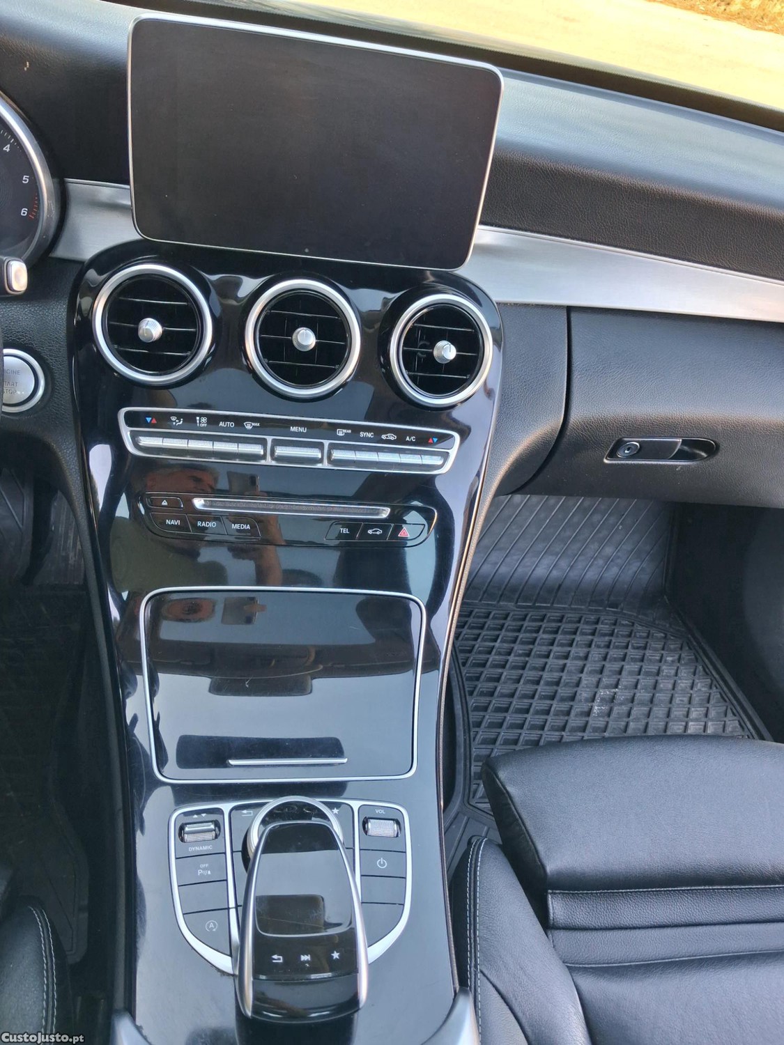 Mercedes-Benz C 220 4 matic — fotografia 5