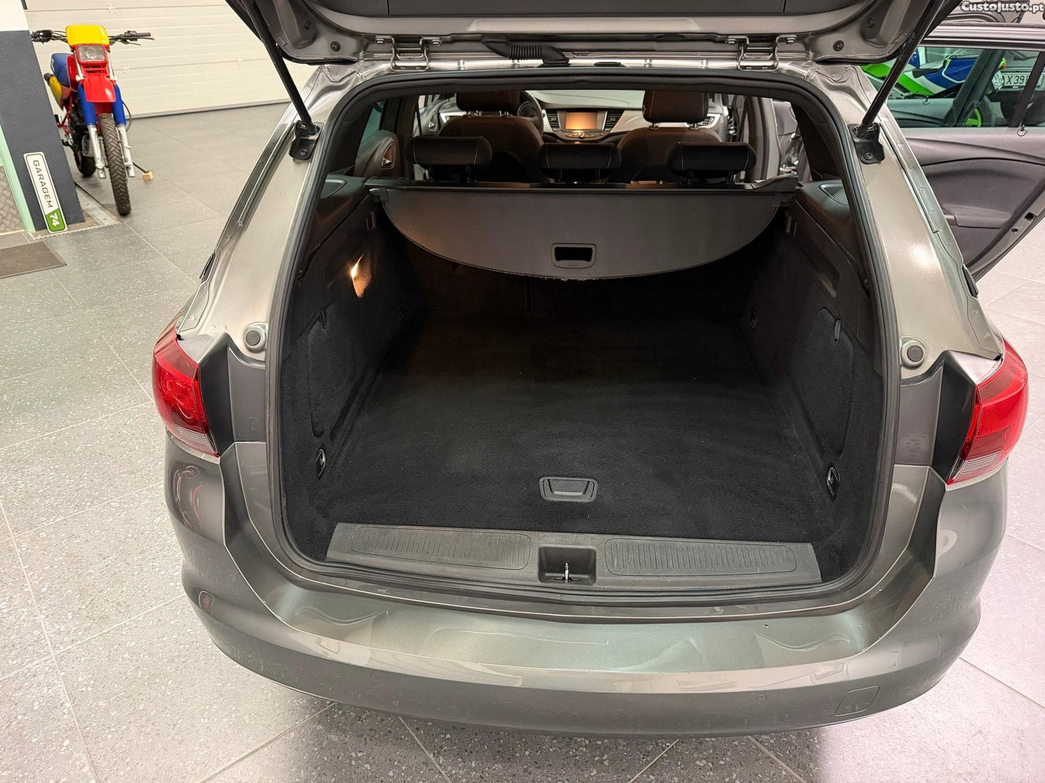 Opel Astra Sports Tourer 1.5 D Business Edition S/S — fotografia 5