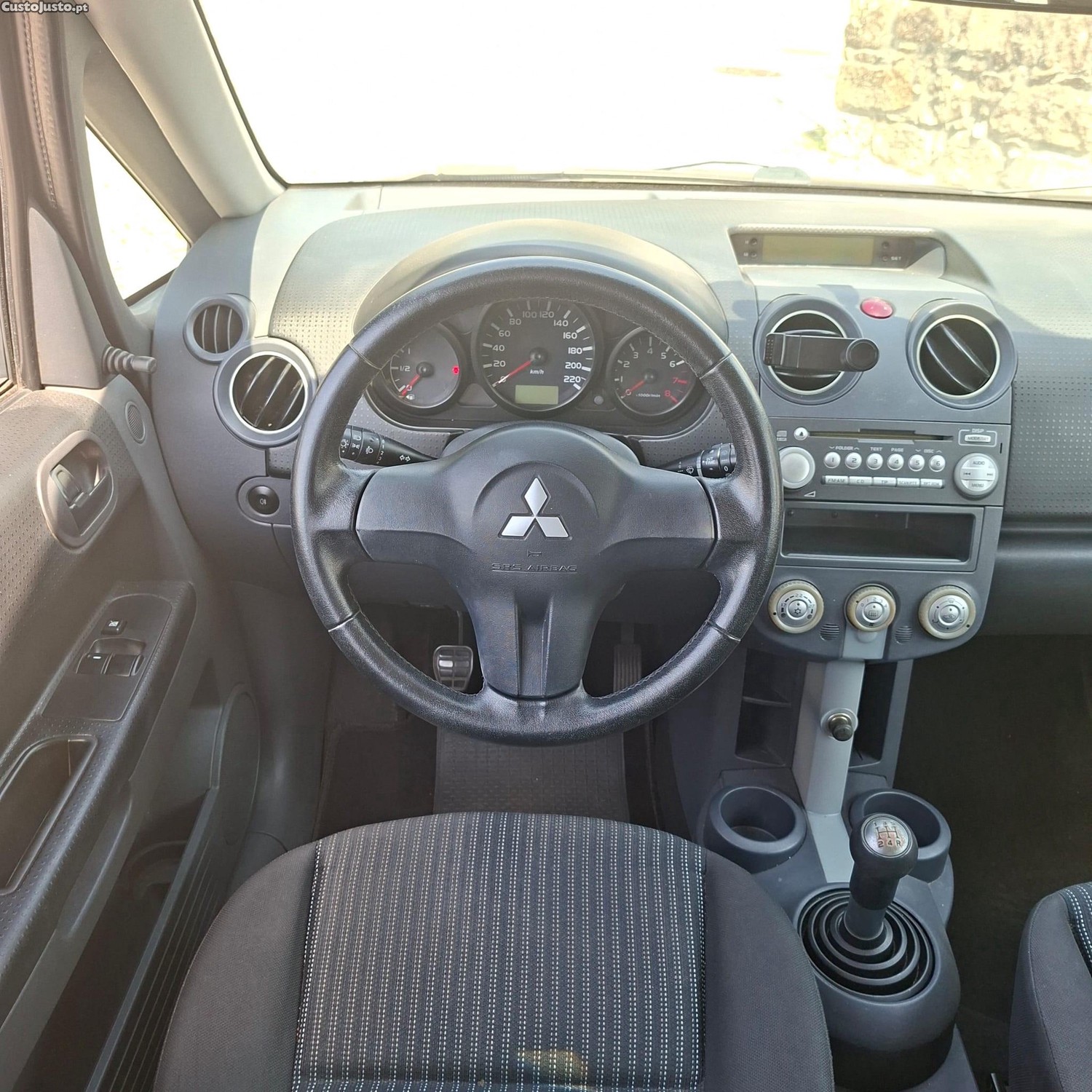 Mitsubishi Colt 1.1 Planet — fotografia 11