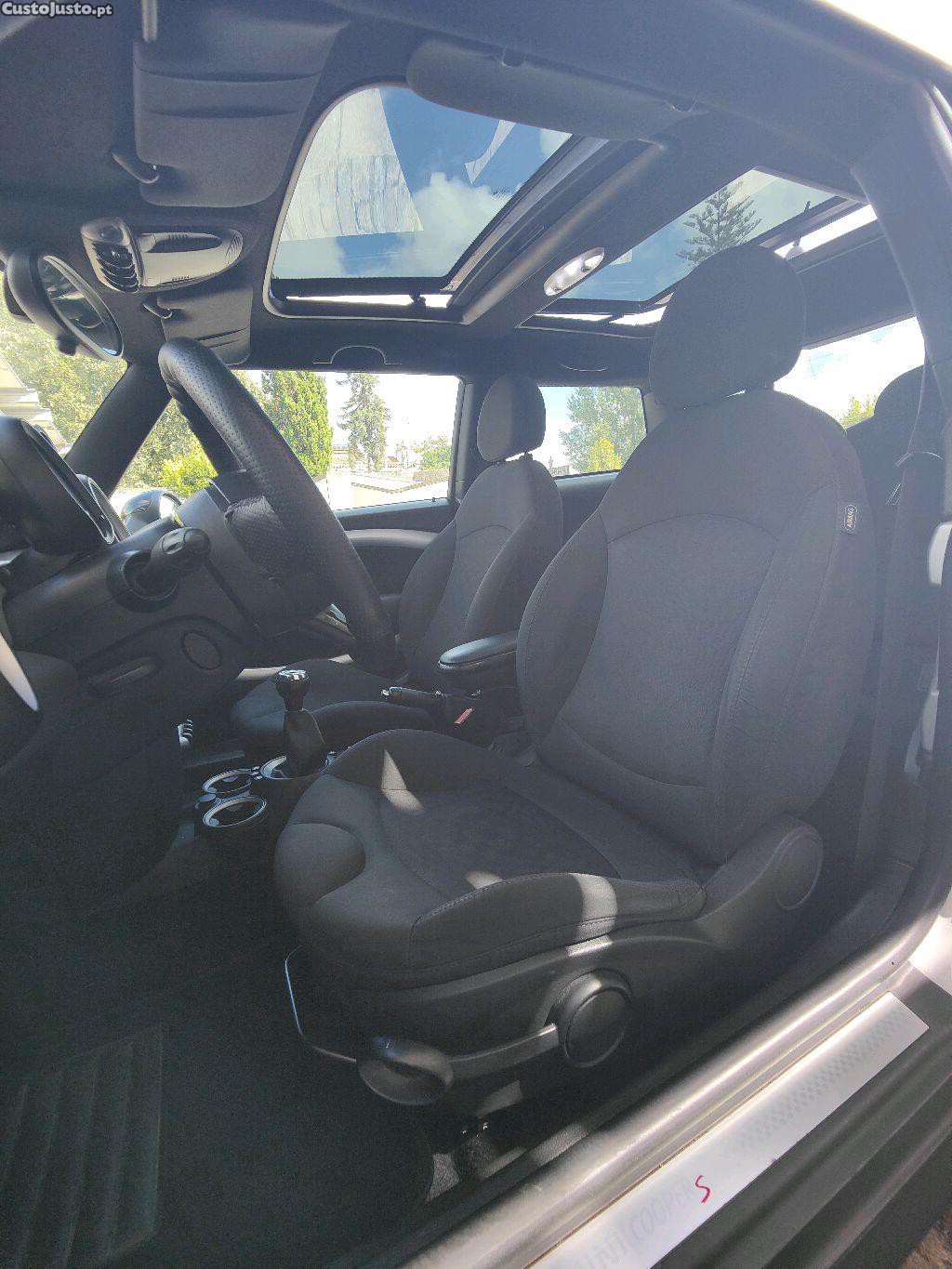 MINI Cooper S N18 — fotografia 5