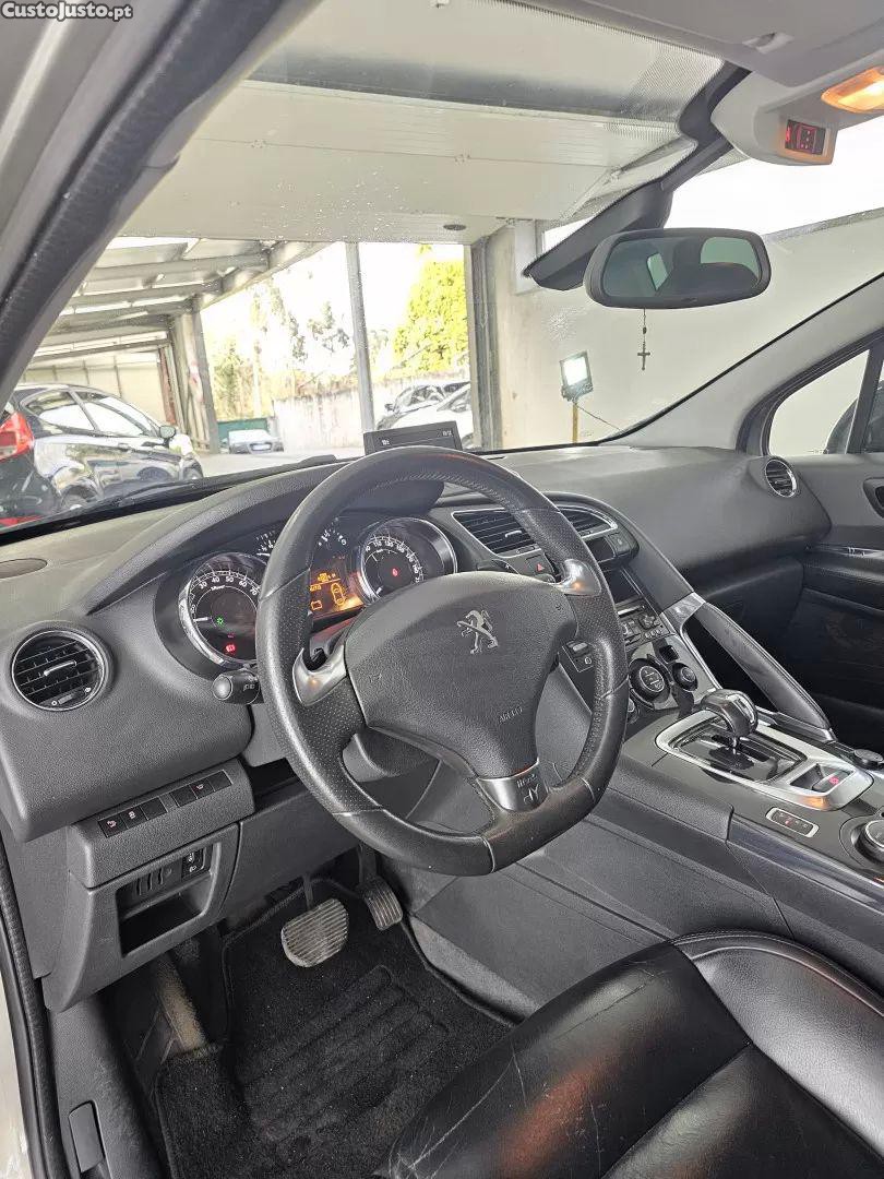 Peugeot 3008 2.0 hdi hybrid4 88g — fotografia 13