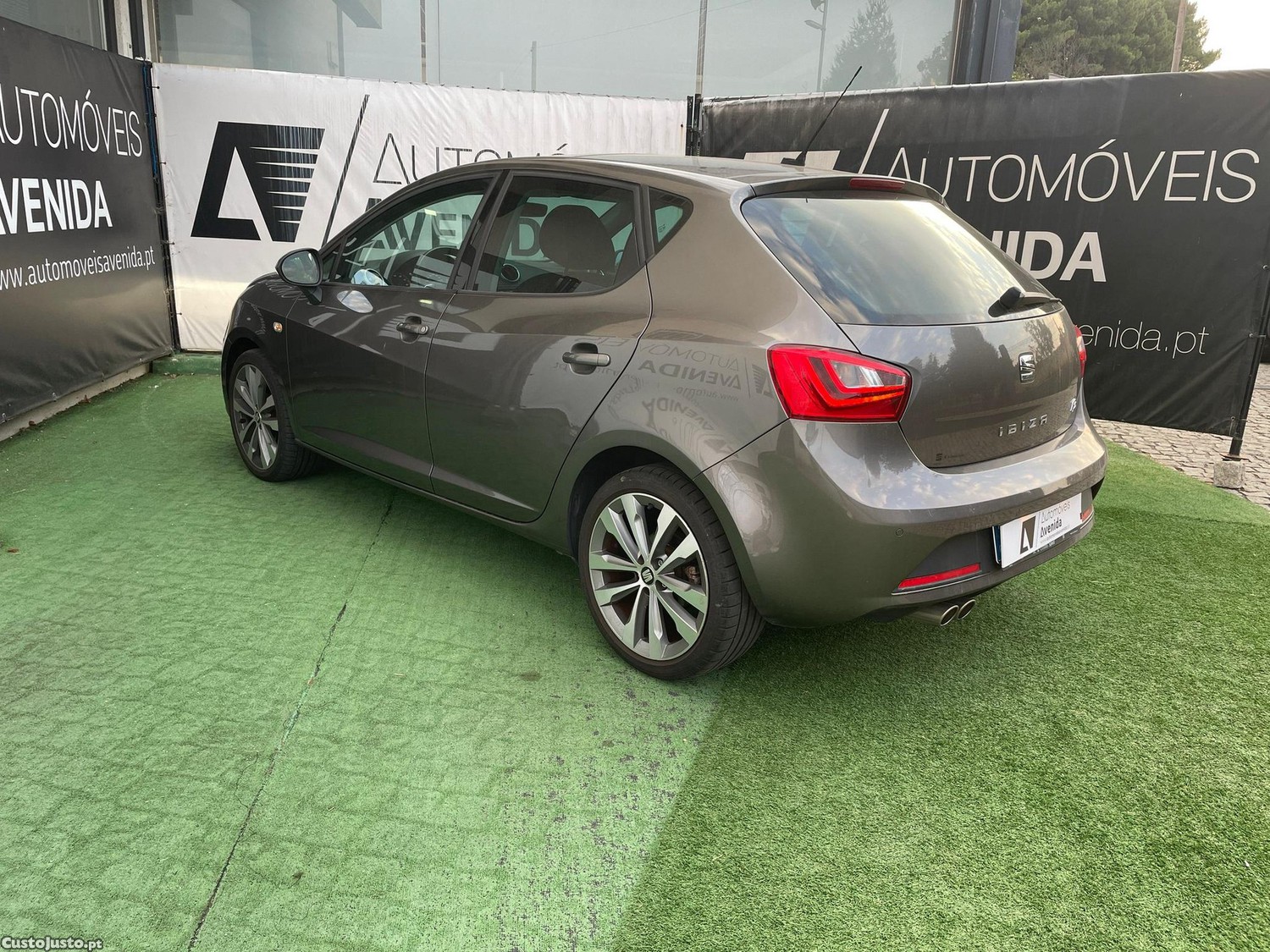 SEAT Ibiza 1.0 EcoTSI FR — fotografia 17
