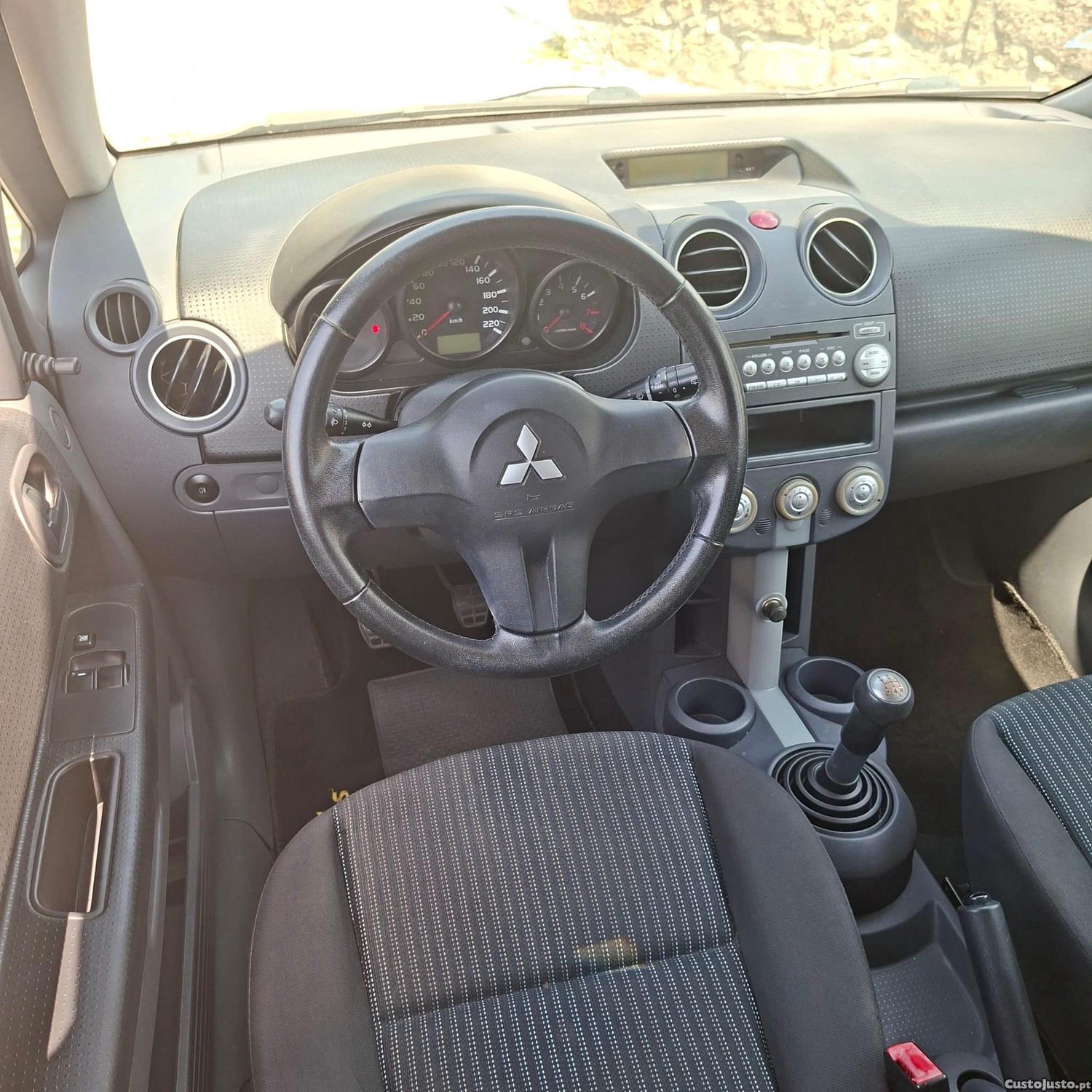 Mitsubishi Colt 1.1 Planet — fotografia 12