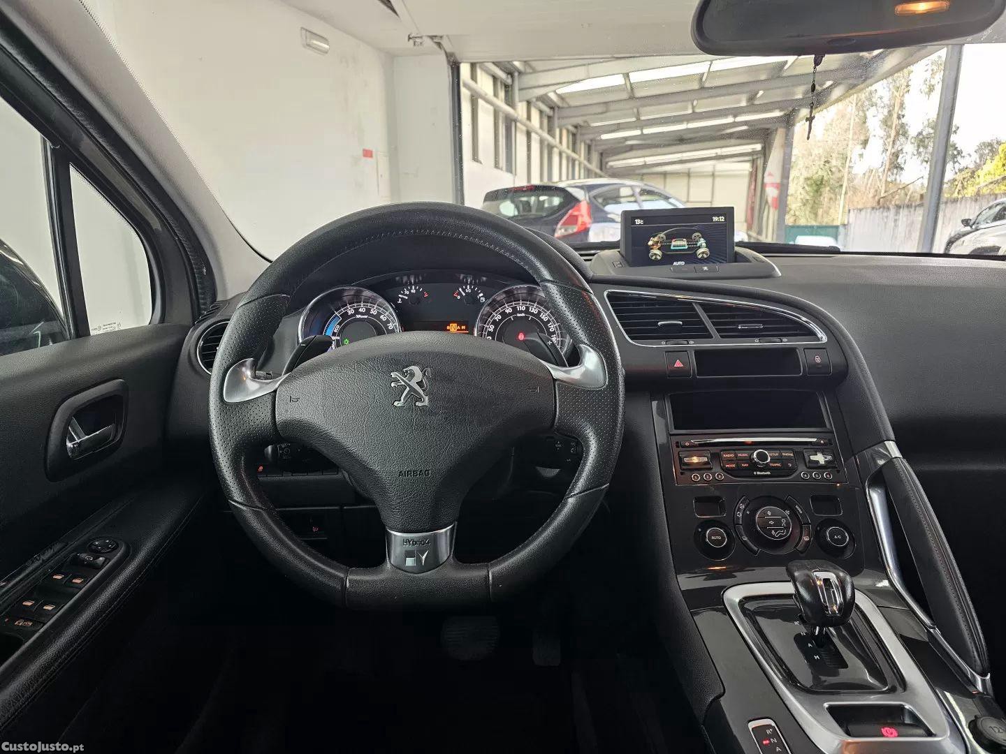 Peugeot 3008 2.0 hdi hybrid4 88g — fotografia 8