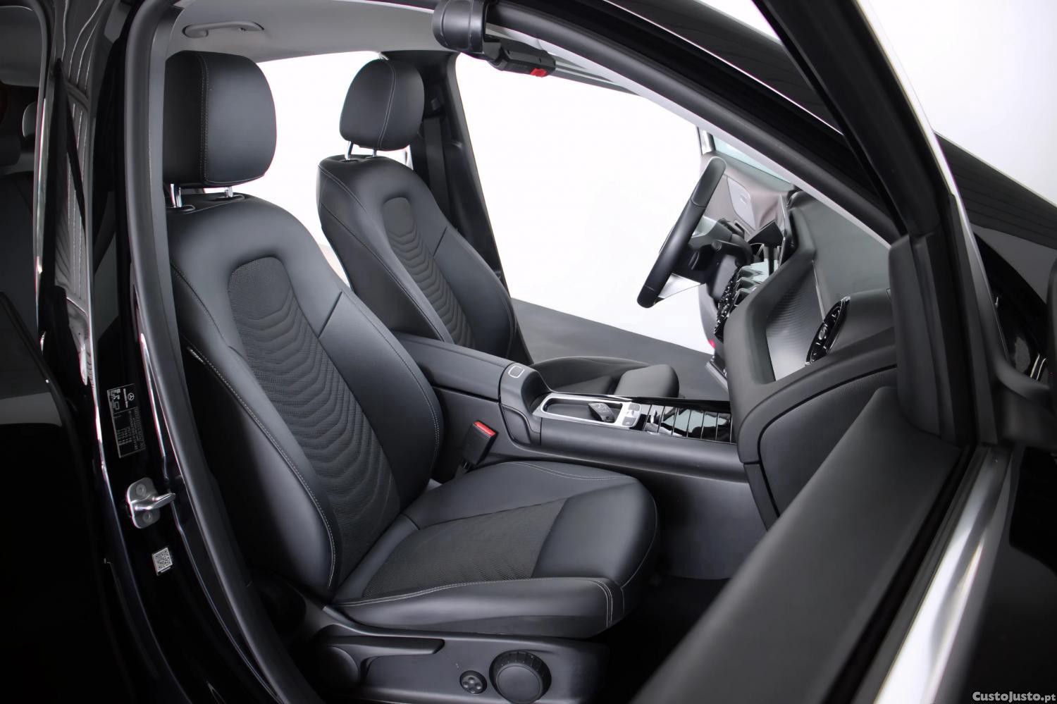 Mercedes-Benz GLA 200 Style — fotografia 6