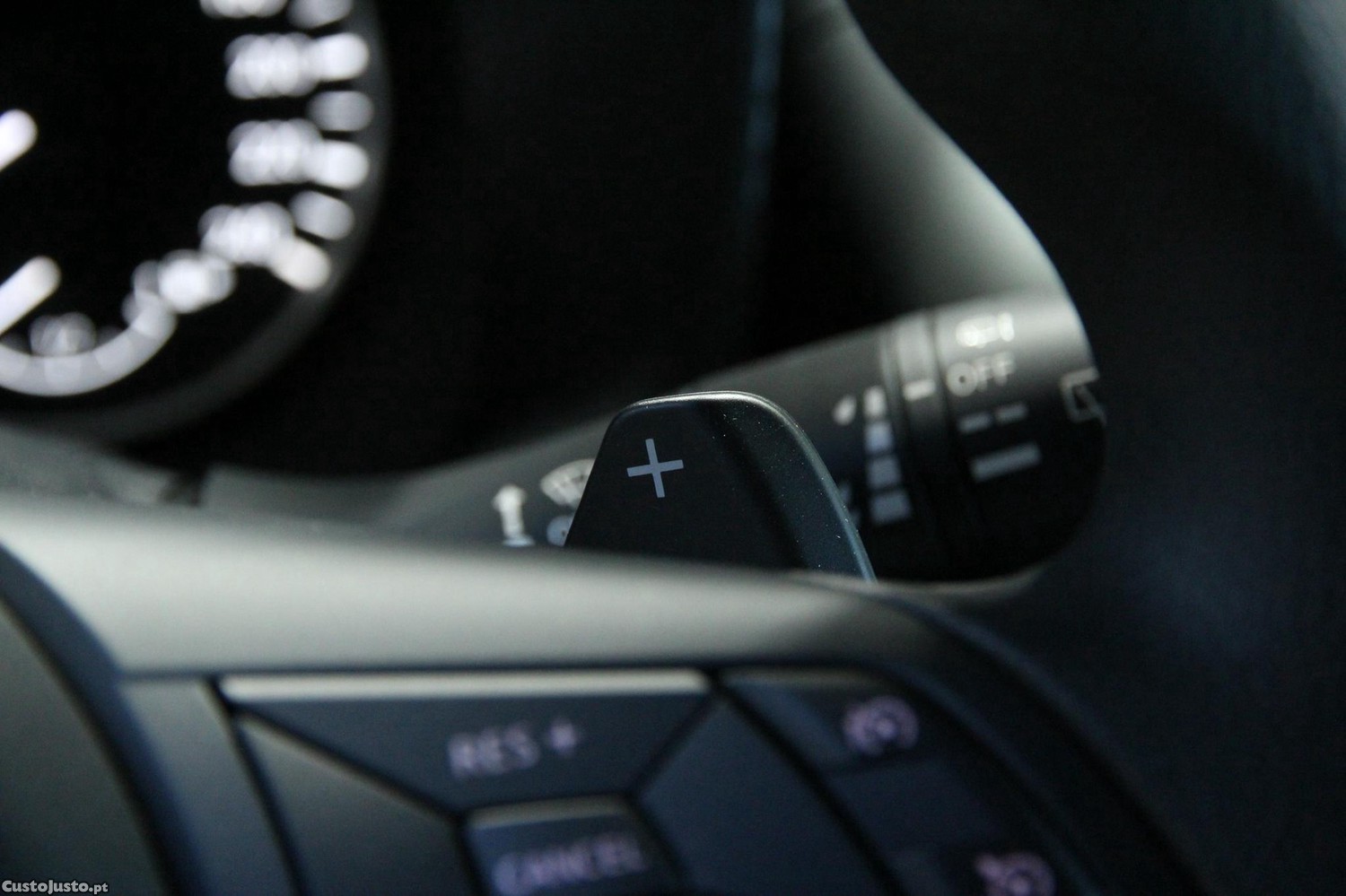 Nissan Juke 1.0 DIG-T N-Connecta NAV.+TwoTone NC DCT — fotografia 7