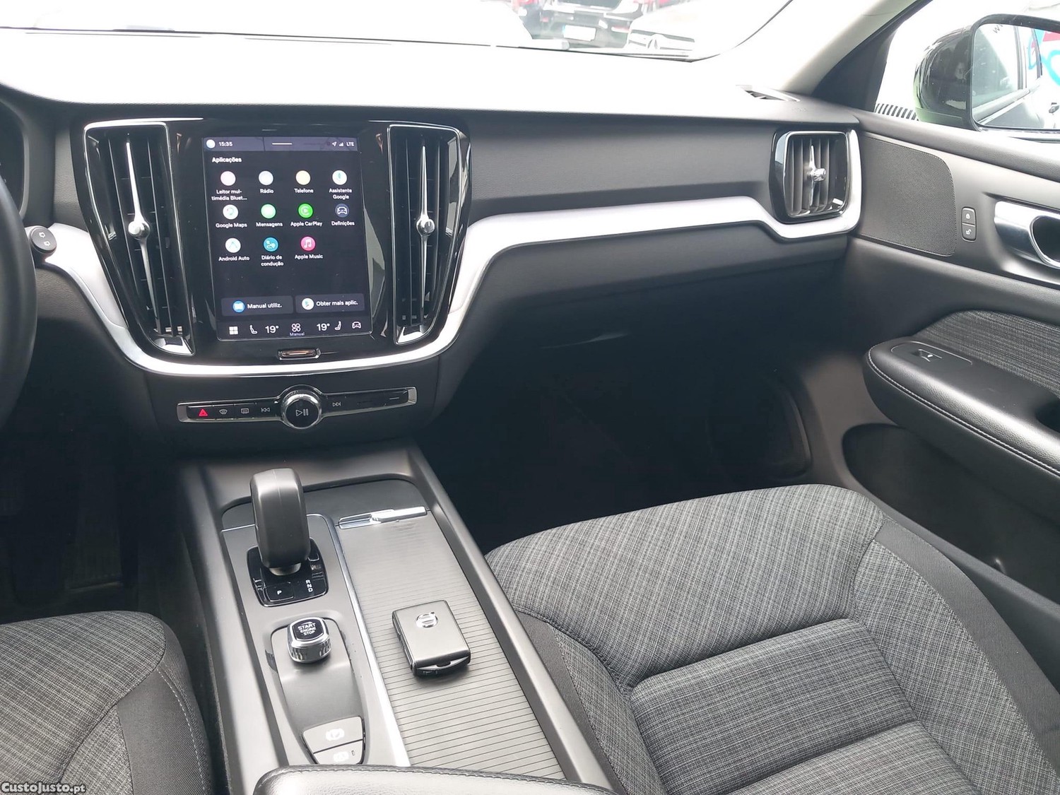 Volvo V60 2.0 D4 Momentum Geartronic — fotografia 10