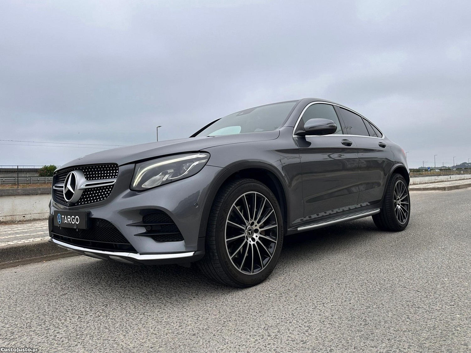 Mercedes-Benz GLC 250 d Coupé AMG Line 4-Matic — fotografia 17