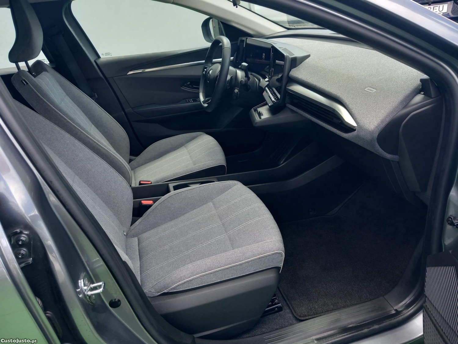 Renault Mégane E-Tech EV60 Techno Autonomia Conforto — fotografia 13