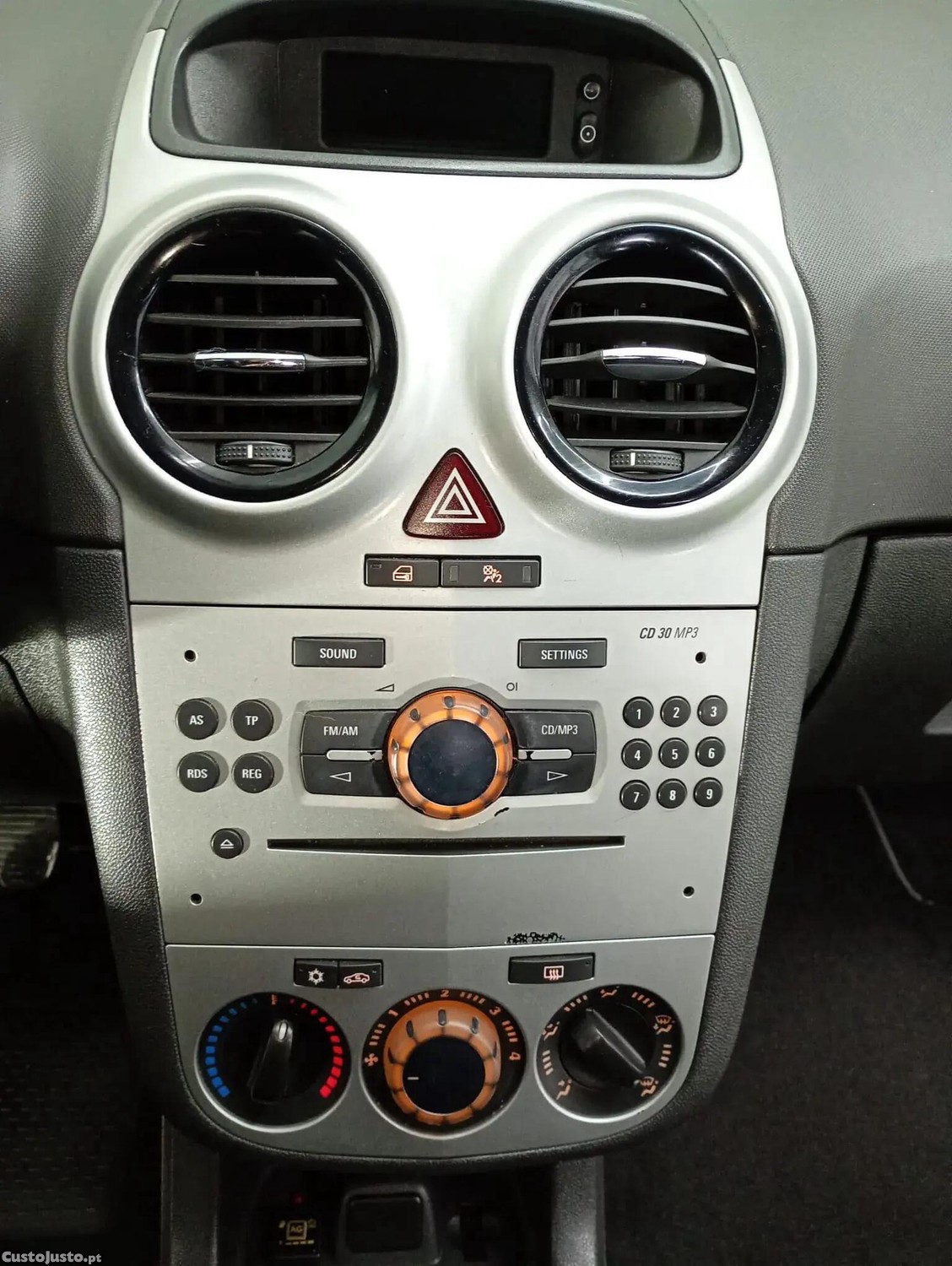 Opel Corsa 1.2 City FlexFuel — fotografia 11