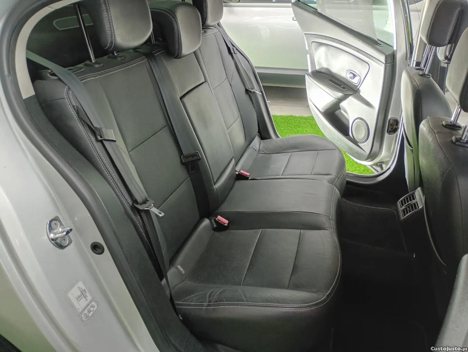 Renault Fluence 1.5 dCi Exclusive — fotografia 3
