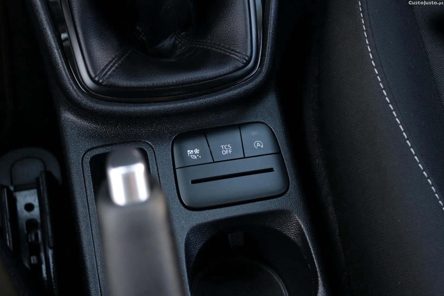 Ford Fiesta 1.5 TDCI Connected — fotografia 10