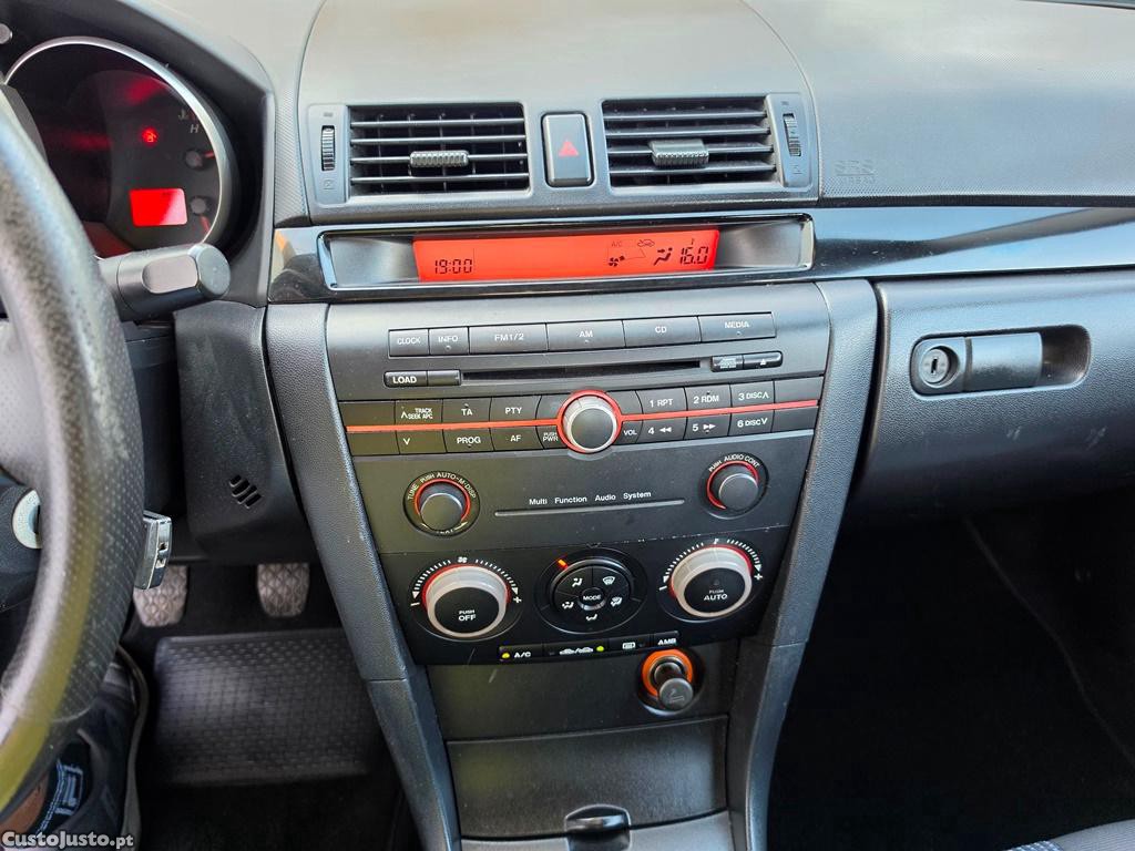 Mazda 3 1.6Di 110cv 10/2005 — fotografia 4
