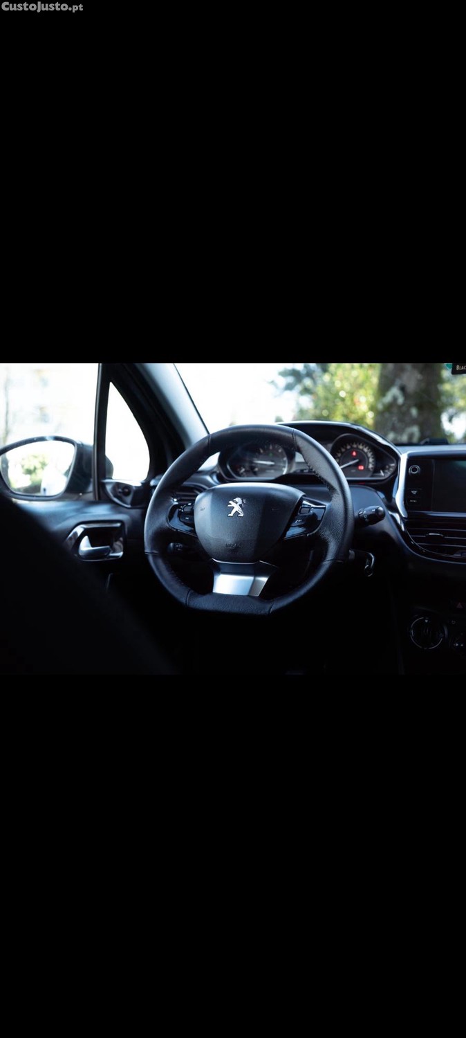 Peugeot 208 1.6hdi — fotografia 7