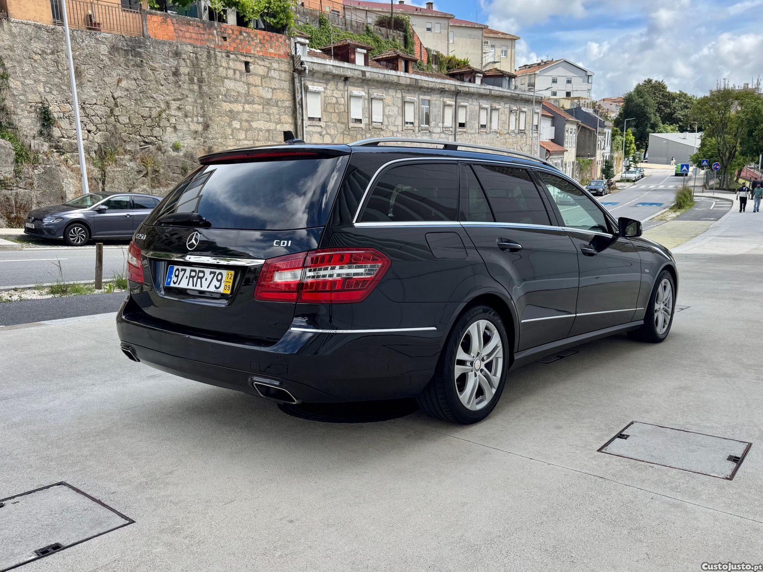 Mercedes-Benz E 250 7G-Tronic Avantgarde - 12 foto 2