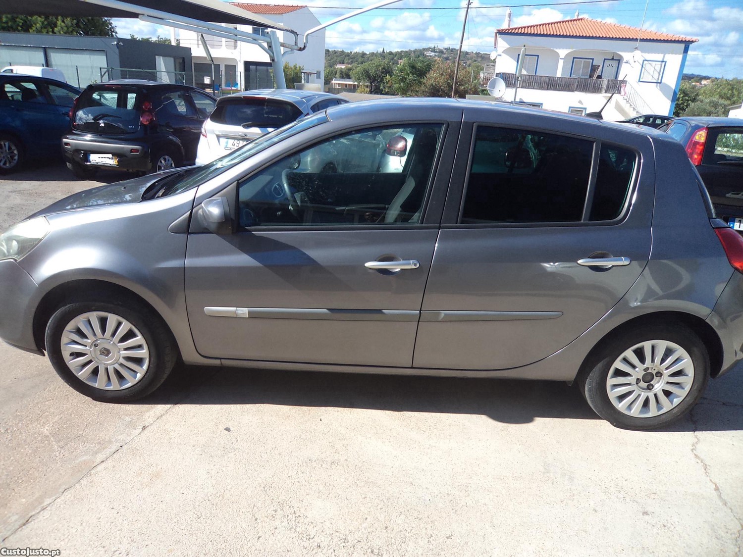 Renault Clio 1.2 Ar/c 5 Portas — fotografia 5