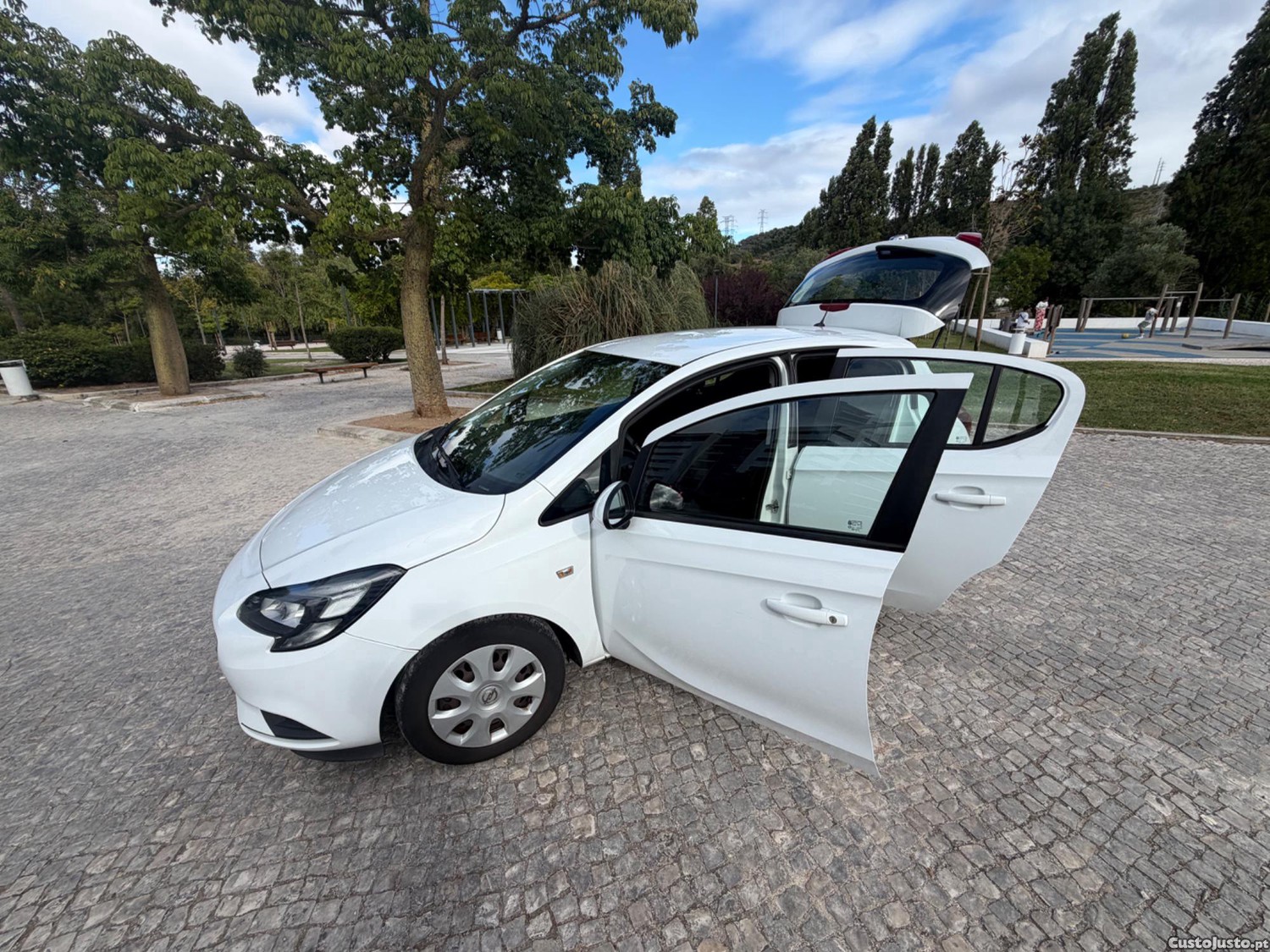 Opel Corsa 1.3 CDTI ENJOY — fotografia 11