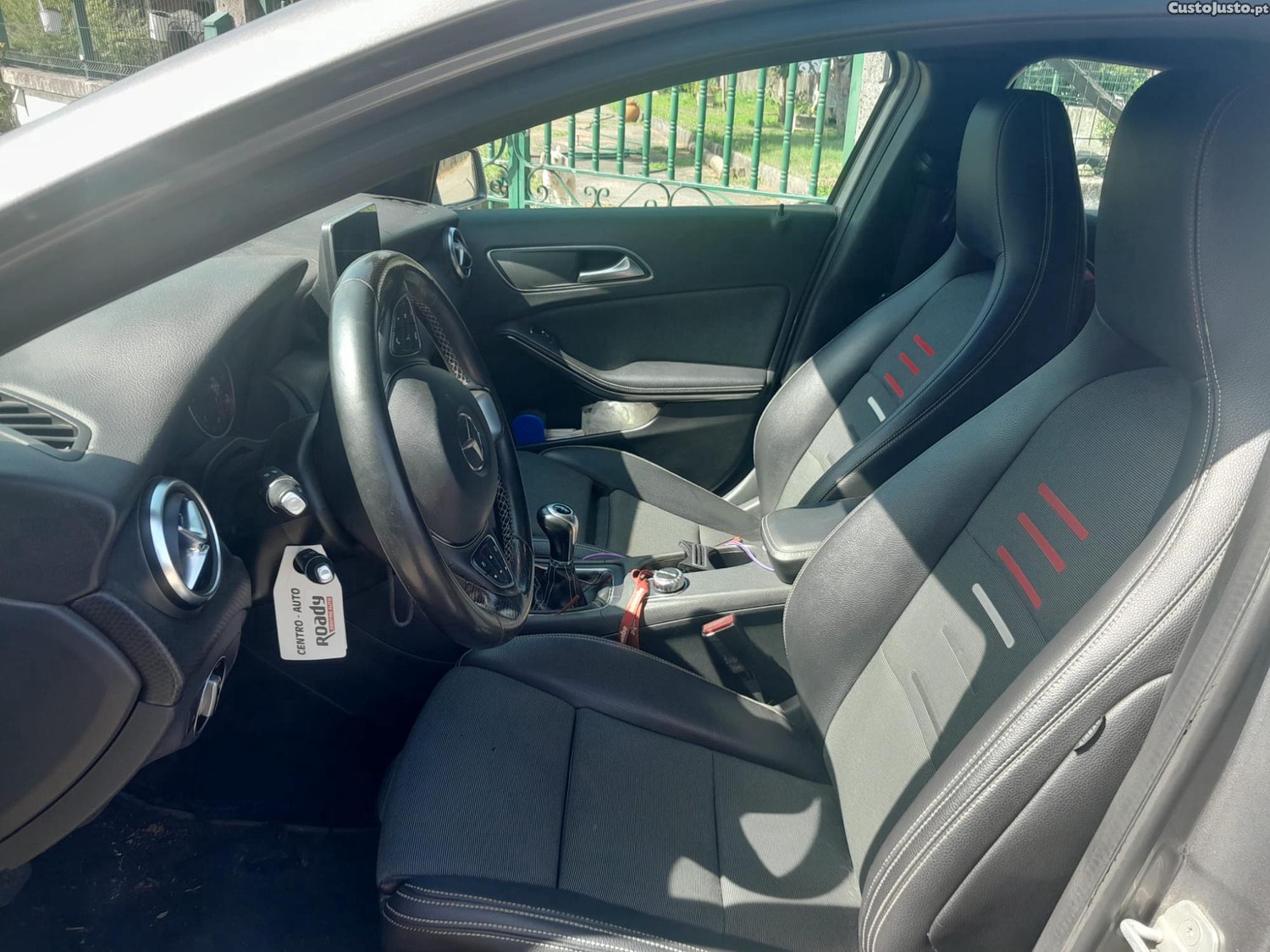 Mercedes-Benz A 180 180 D — fotografia 8