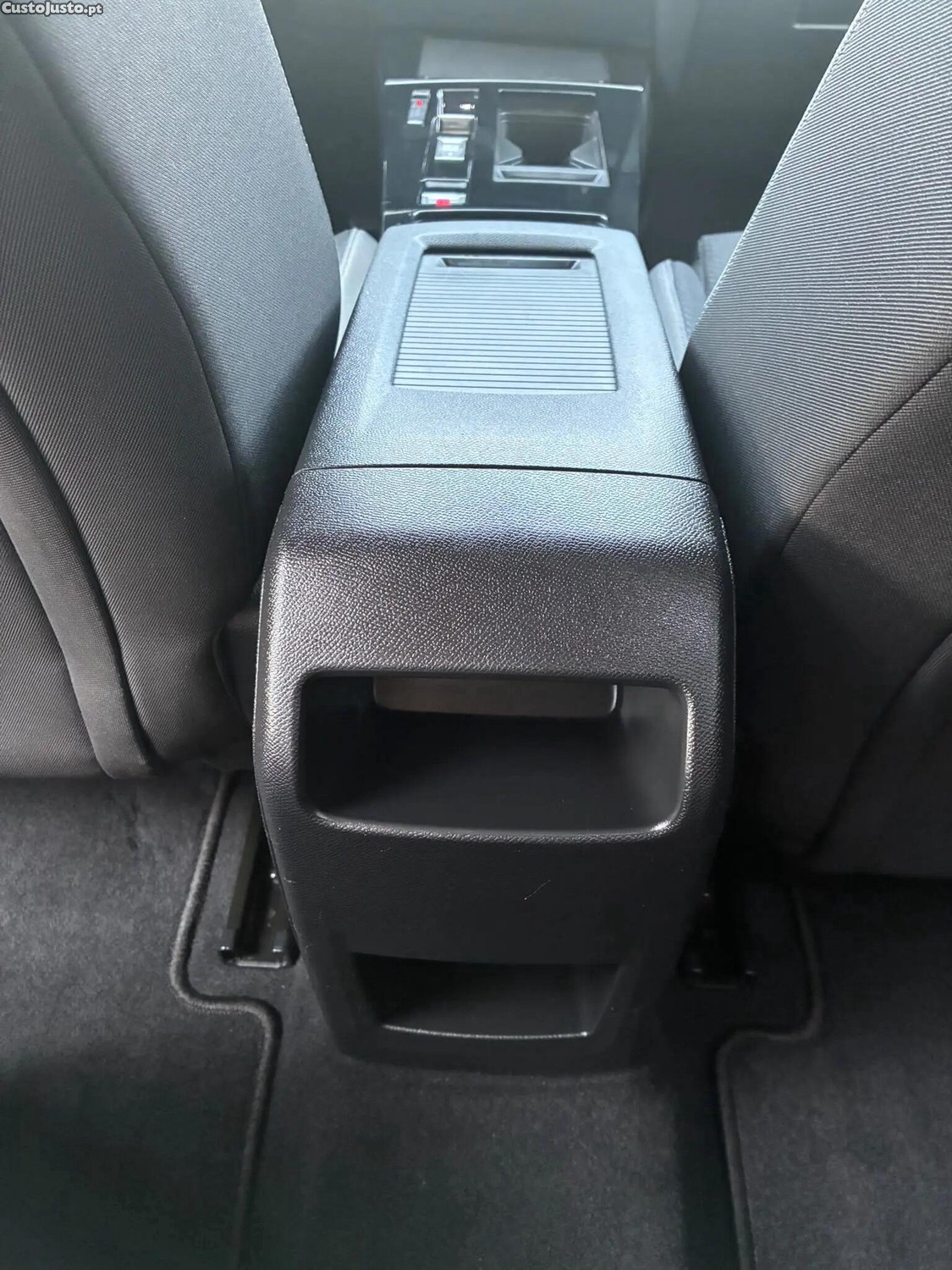 Opel Astra 1.5 D Edition Aut. — fotografia 11