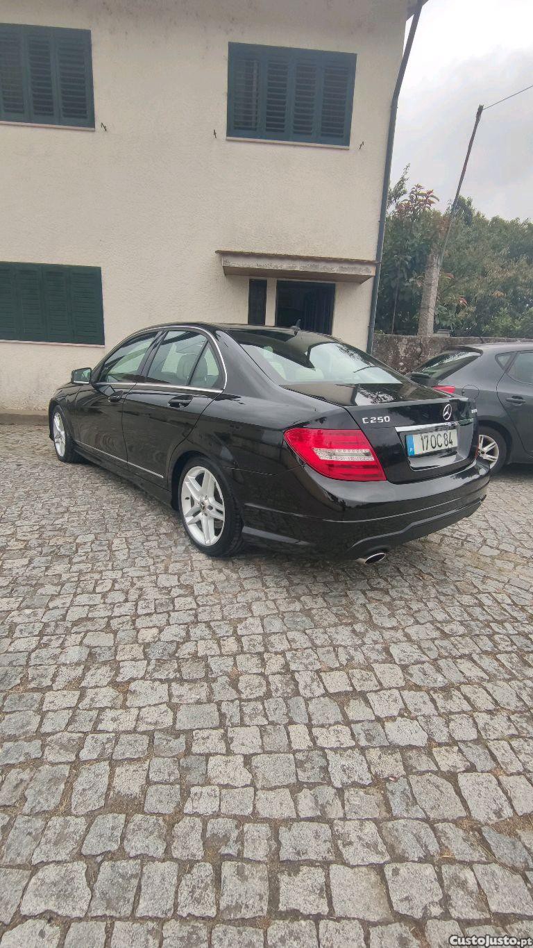 Mercedes-Benz C 250 CDI AMG Auto — fotografia 9
