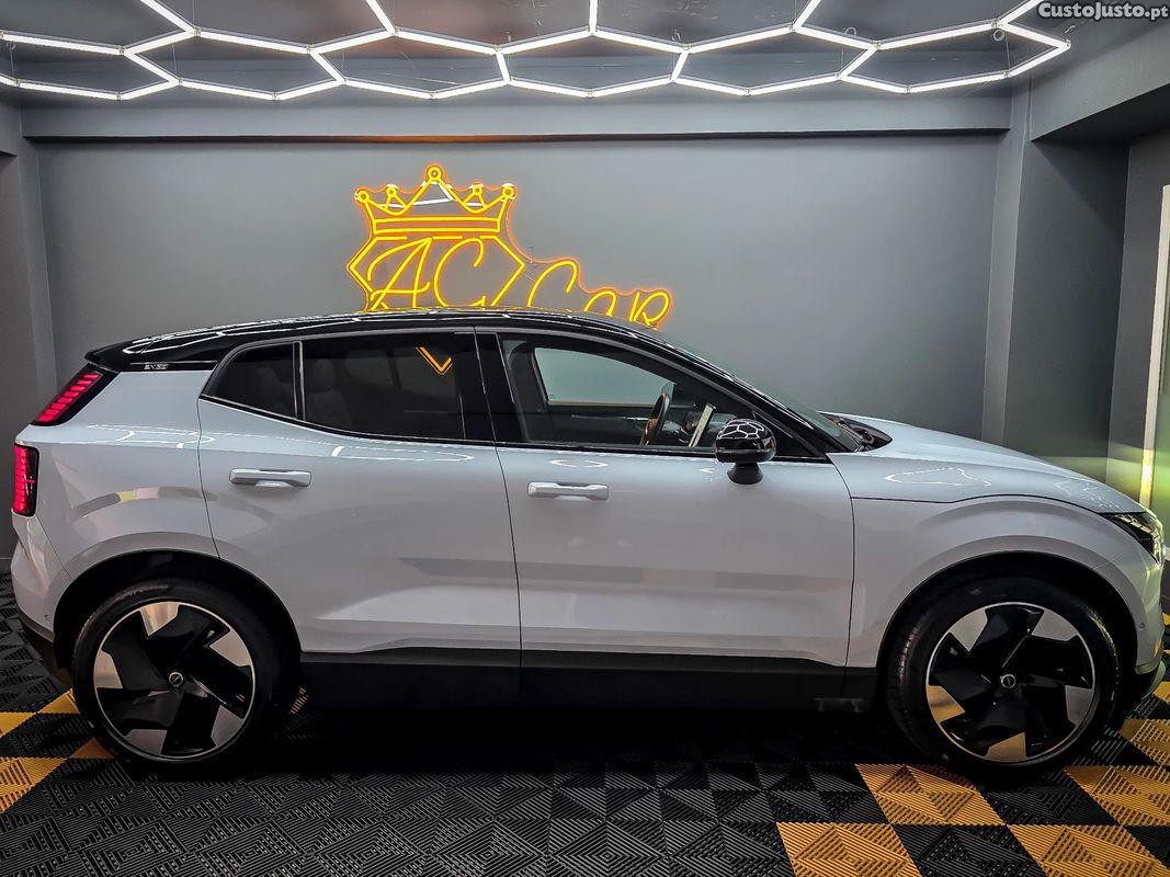 Volvo EX 30 Twin Motor Performance AWD Ultra — fotografia 8