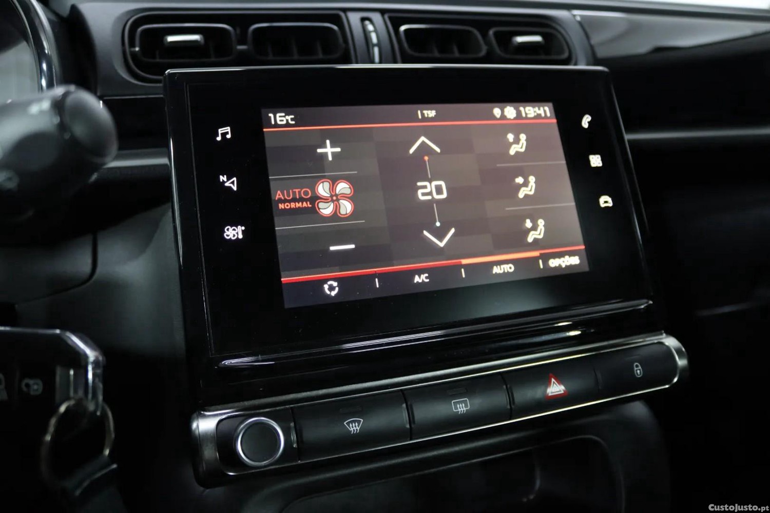 Citroën C3 1.2 PureTech Shine — fotografia 10
