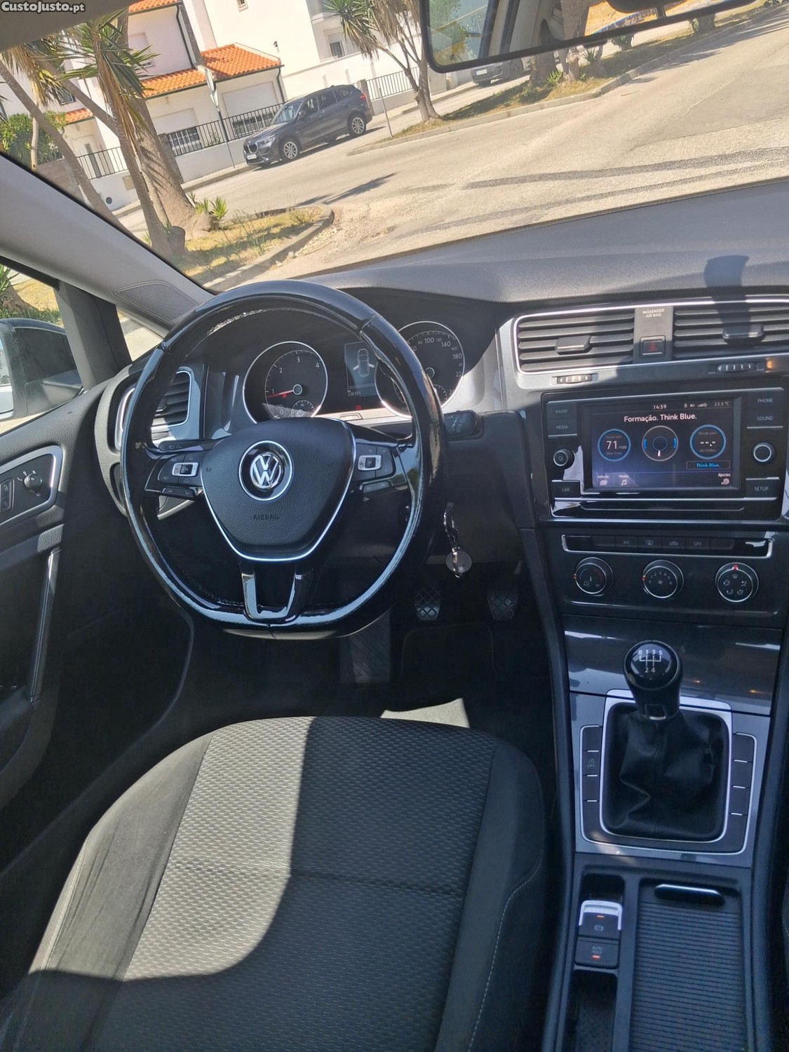 Volkswagen Golf R-Line — fotografia 8