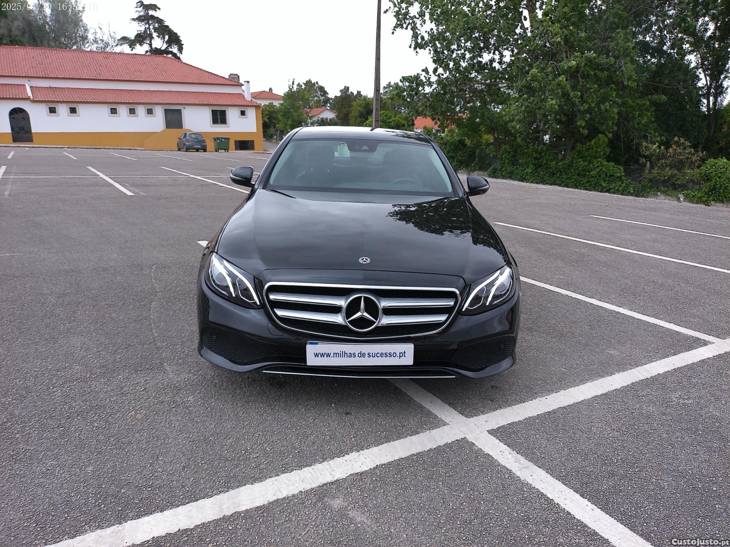 Mercedes-Benz E 220 220 D — fotografia 7