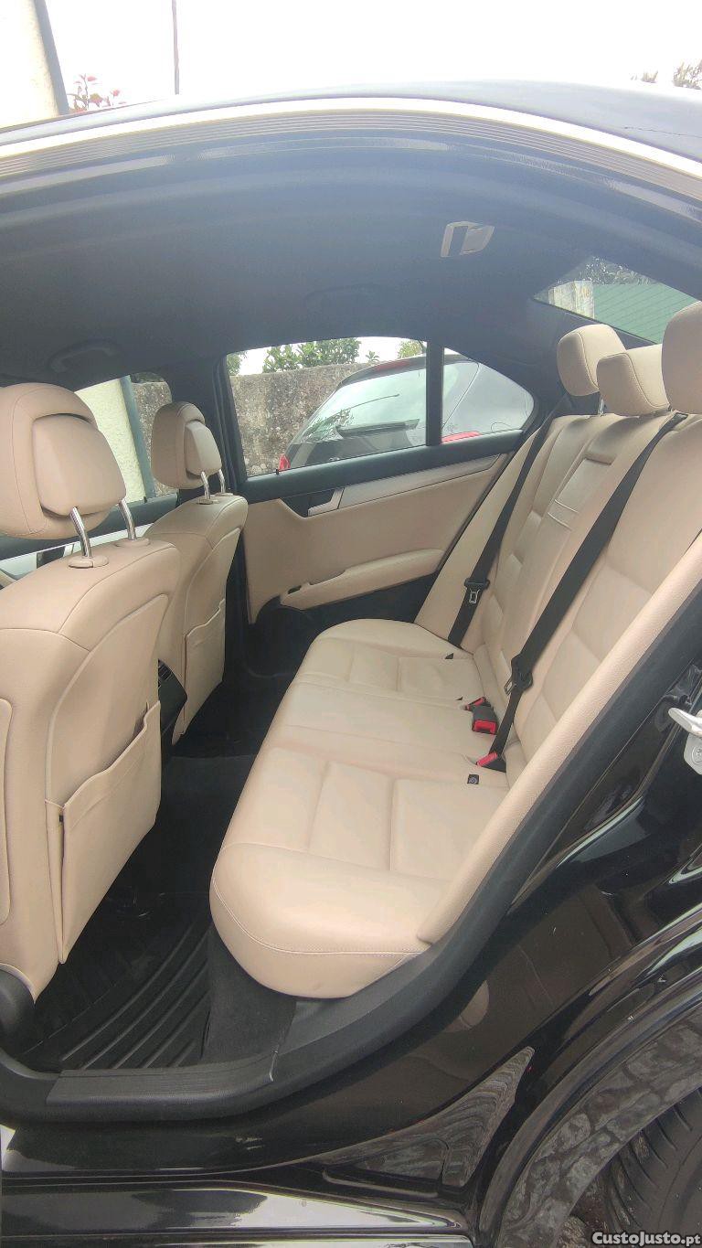Mercedes-Benz C 250 CDI AMG Auto — fotografia 5