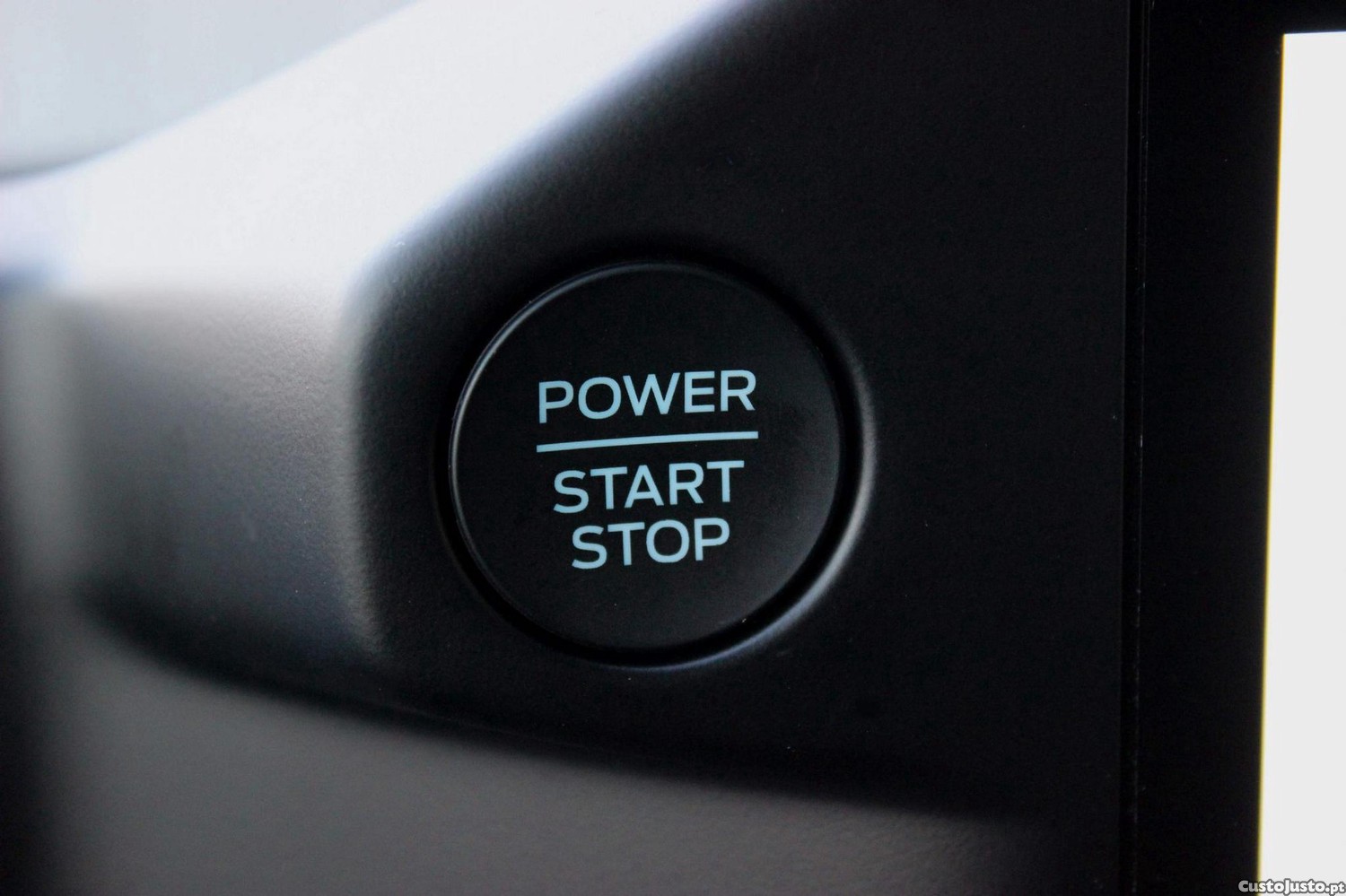 Ford Transit Custom 320 L2 2.0 EcoBlue Trend — fotografia 8