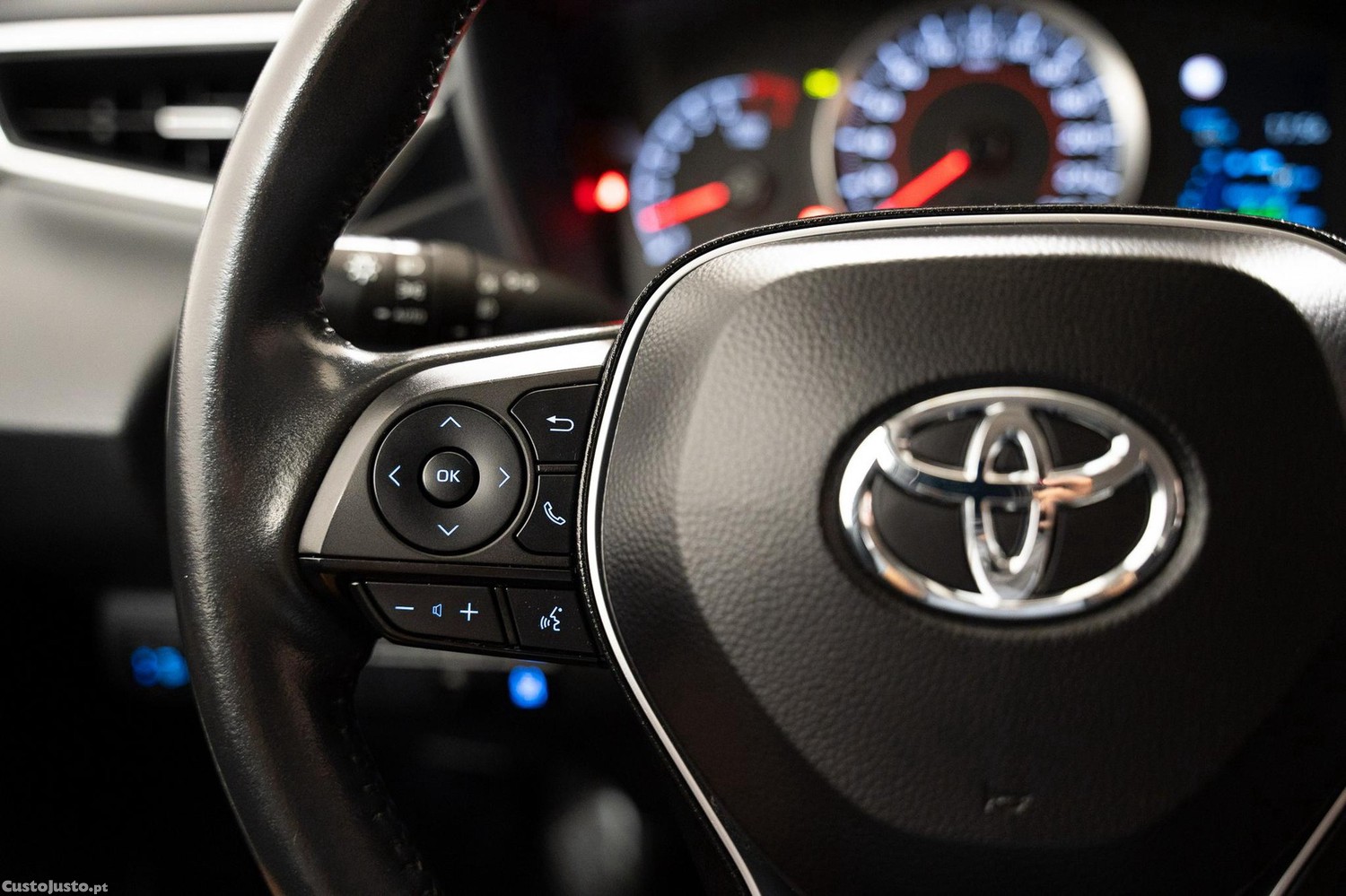 Toyota Corolla COMFORT 1.5 VVTi — fotografia 14