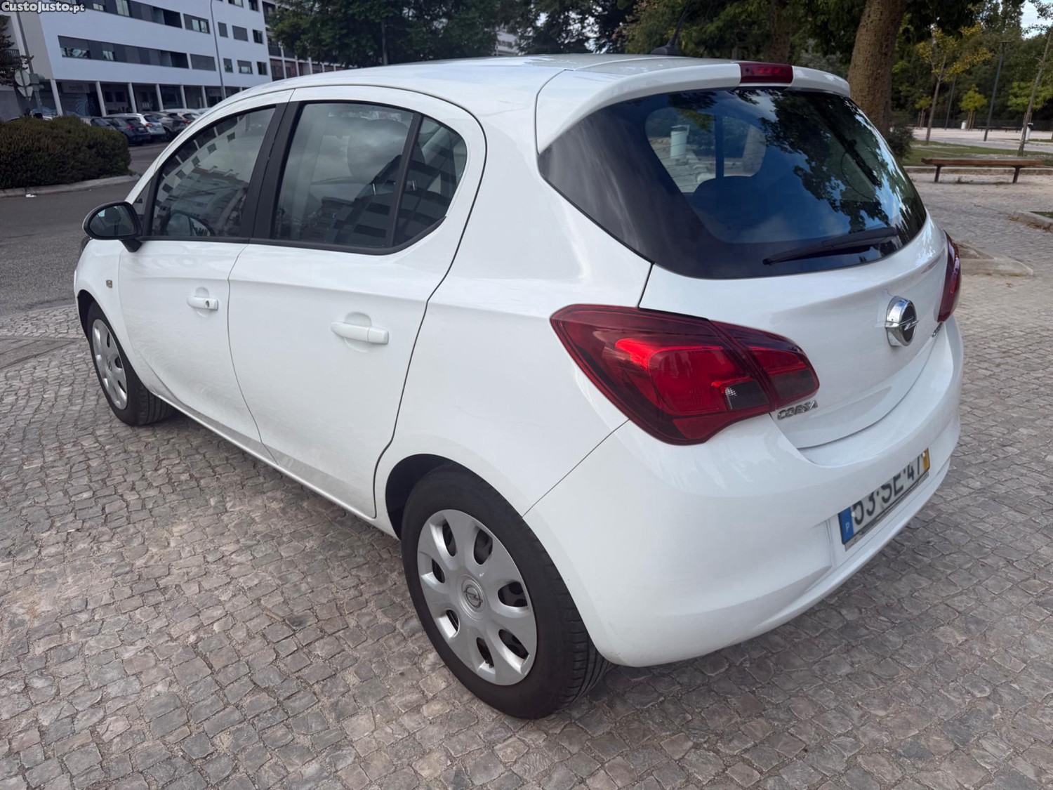 Opel Corsa 1.3 CDTI ENJOY — fotografia 17