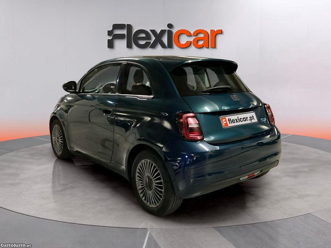 Fiat 500 e Icon Plus 42 KWh — fotografia 20
