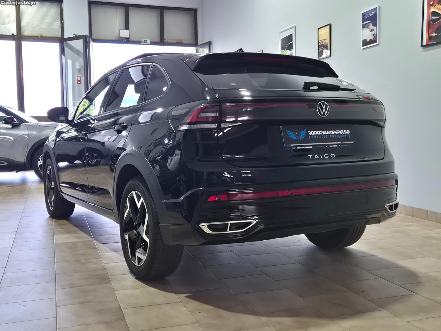 Volkswagen Taigo 1.0 TSI R-DESING — fotografia 6