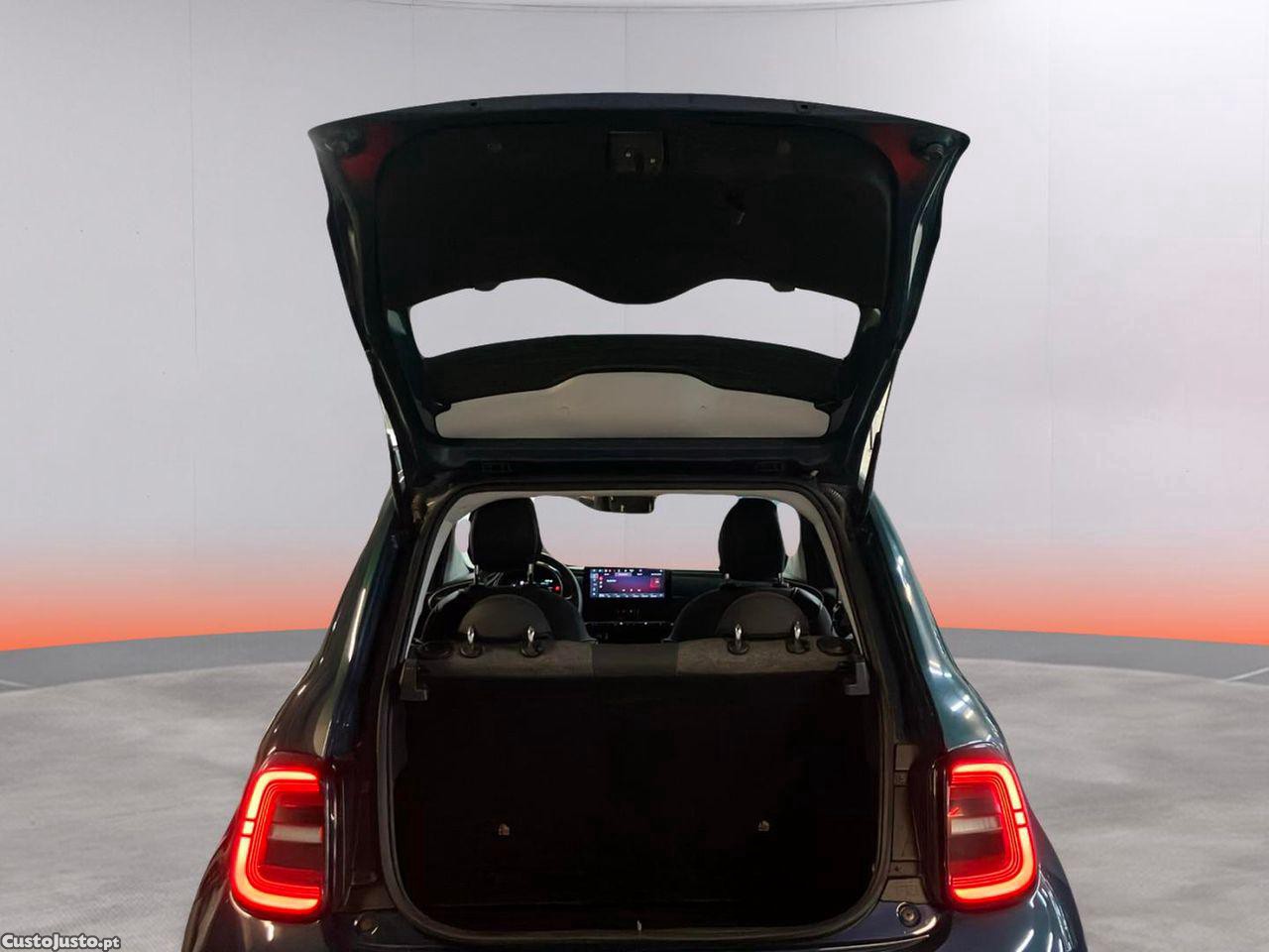 Fiat 500 e Icon Plus 42 KWh — fotografia 3
