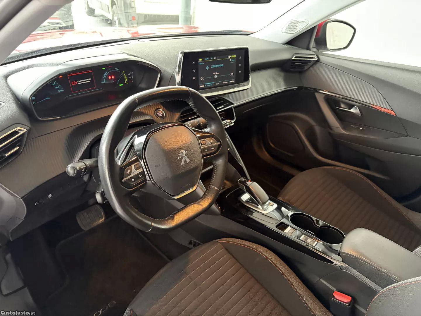 Peugeot e-2008 Active — fotografia 6
