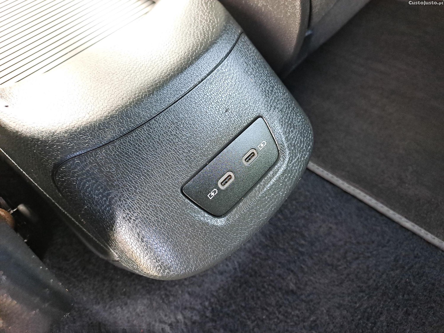Volkswagen ID.3 PRO PERFORMANCE LIFE 204CV ELETRICO 2021 — fotografia 4