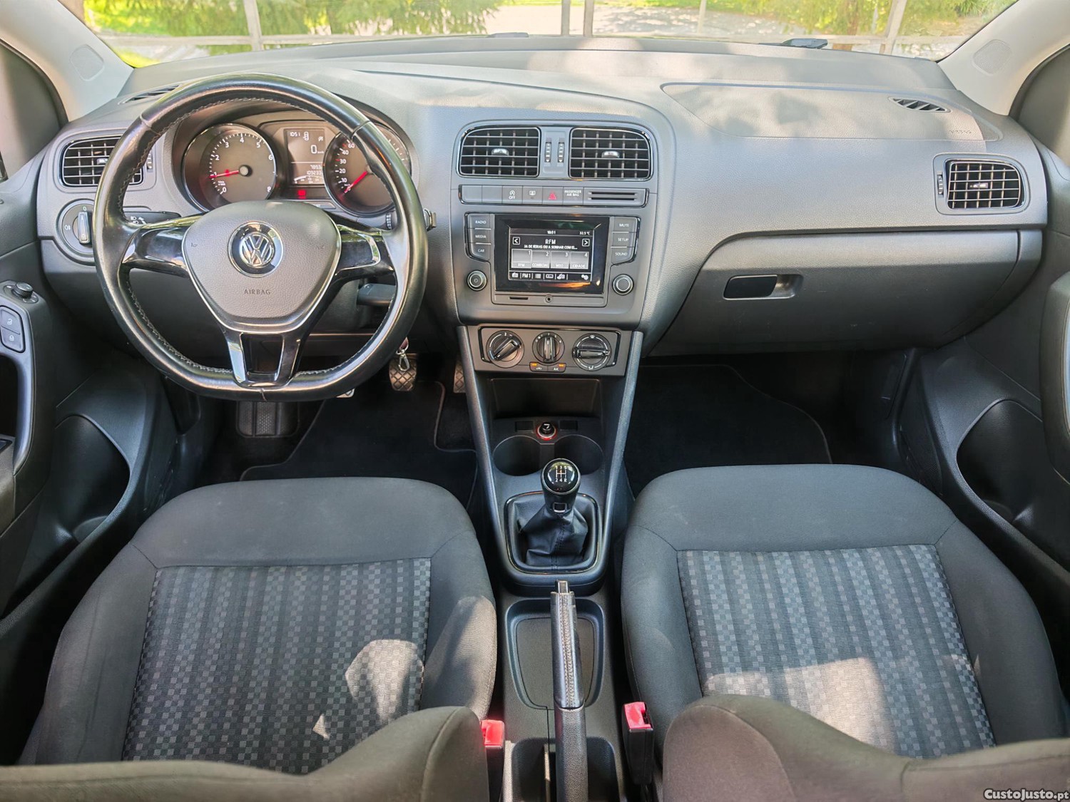 Volkswagen Polo 1.0 gasolina 109km nacional Troco — fotografia 9