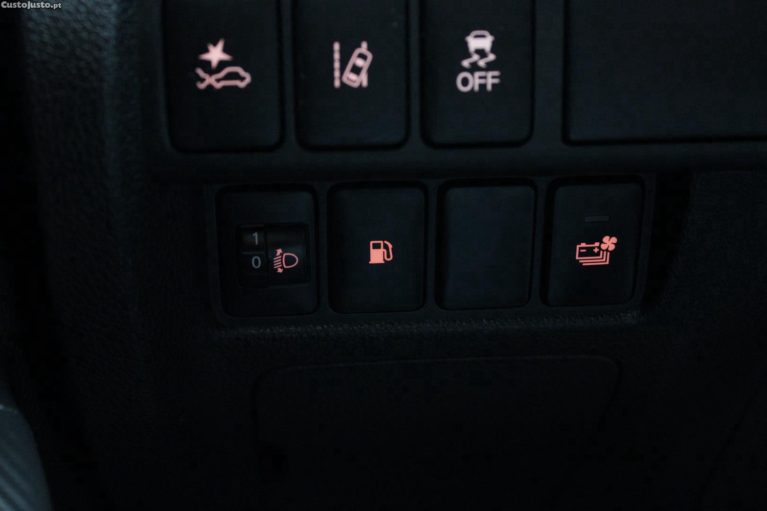Mitsubishi Eclipse CROSS 2.4 PHEV 4WD (AUTO) — fotografia 9