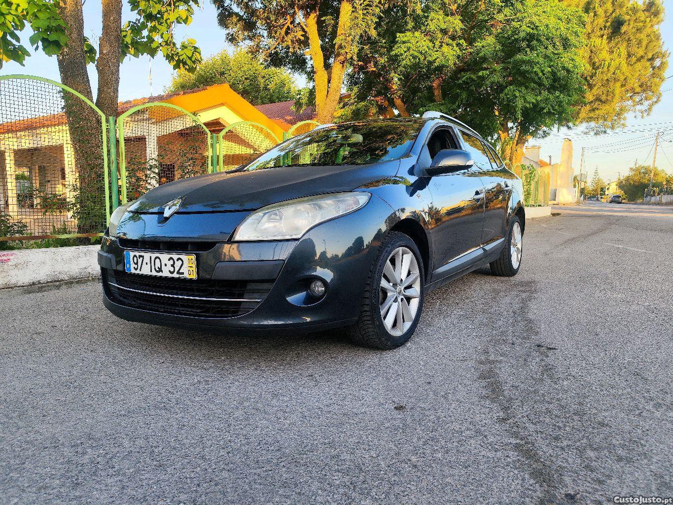 Renault Mégane Dynamique — fotografia 11
