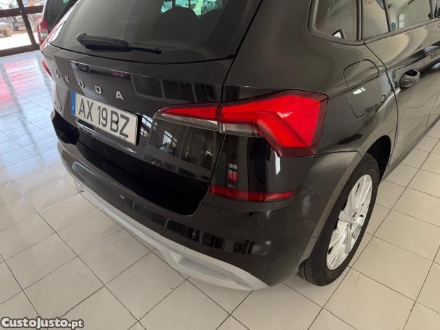Skoda Kamiq 1.0 TSI Ambition — fotografia 14