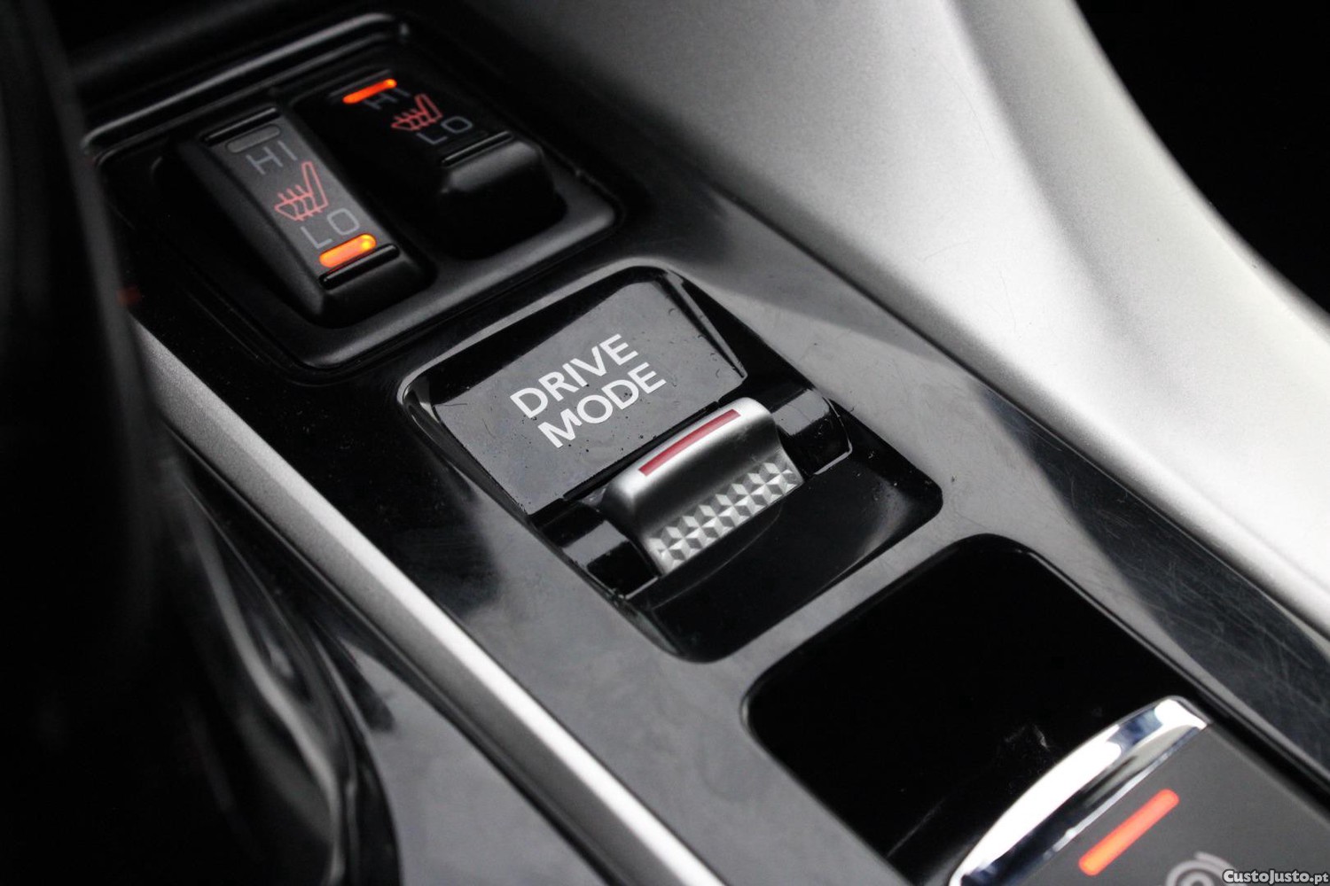 Mitsubishi Eclipse CROSS 2.4 PHEV 4WD (AUTO) — fotografia 22