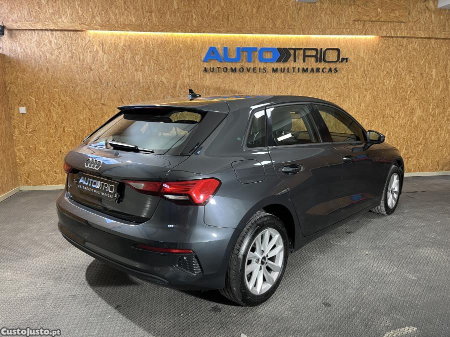 Audi A3 30 TDI Advanced - 22 foto 3