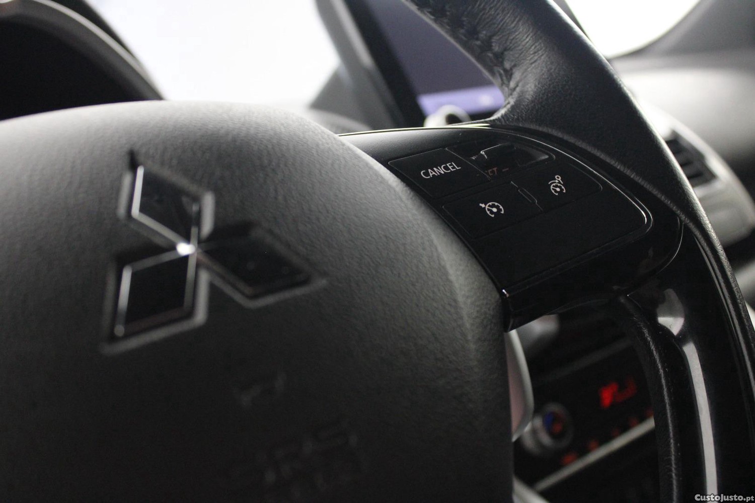 Mitsubishi Eclipse CROSS 2.4 PHEV 4WD (AUTO) — fotografia 27