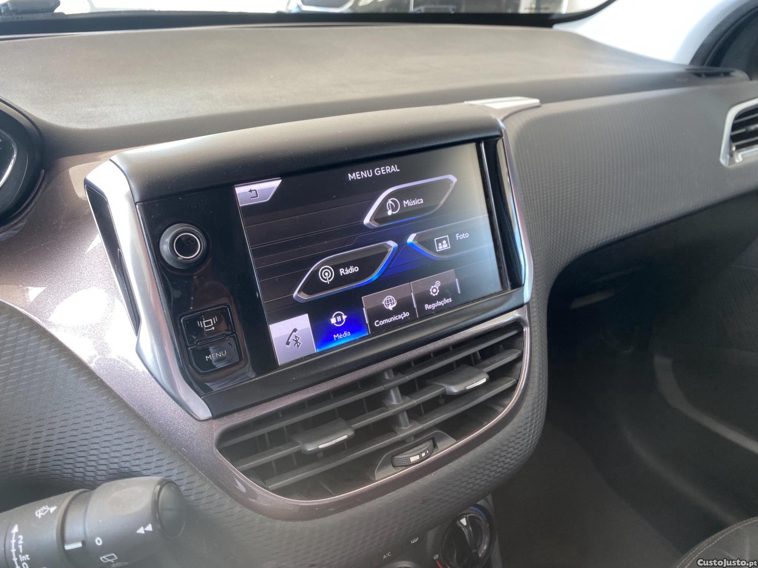 Peugeot 2008 1.2 VTI -93 MIL KMs — fotografia 5