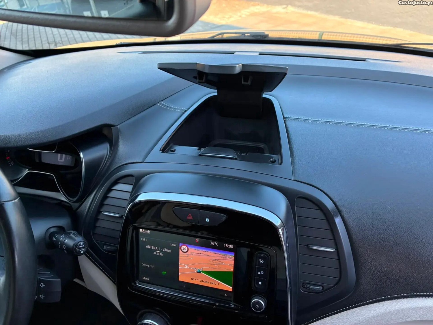 Renault Captur 1.2 TCe Initiale Paris EDC — fotografia 14