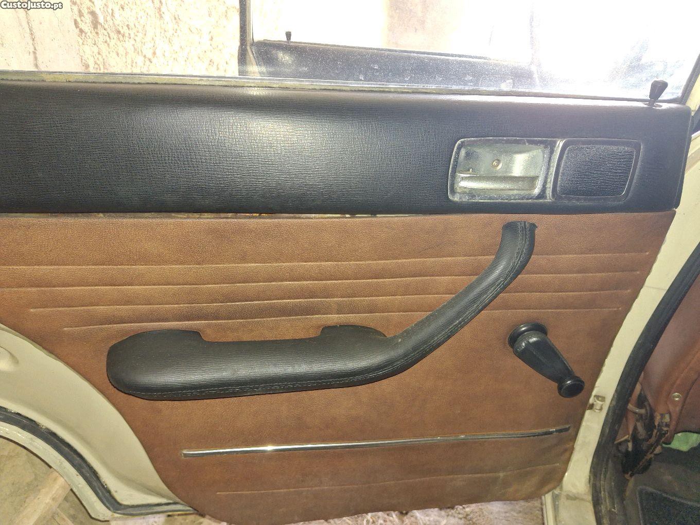 Peugeot 404 sedan — fotografia 2