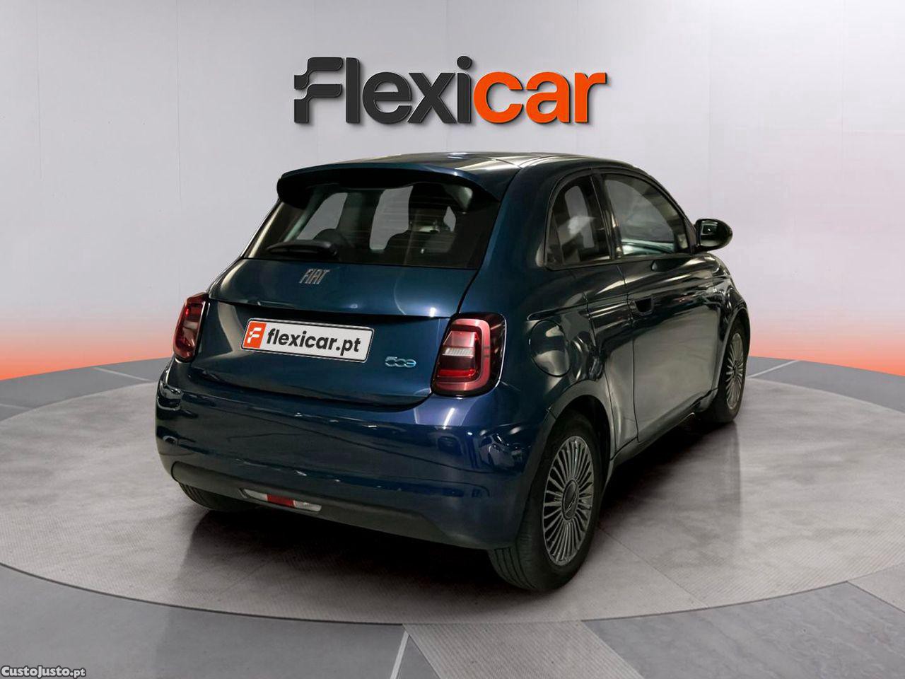 Fiat 500 e Icon Plus 42 KWh — fotografia 19