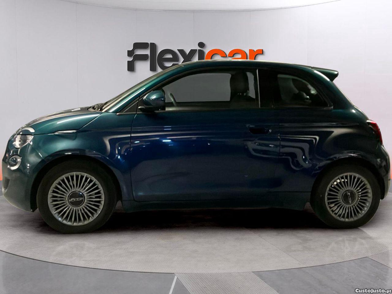 Fiat 500 e Icon Plus 42 KWh — fotografia 18
